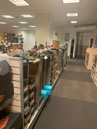 Shoe Store «DSW Designer Shoe Warehouse», reviews and photos, 8801 Queens Blvd, Elmhurst, NY 11373, USA