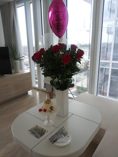 Luxury Hotel «Four Seasons Hotel at The Surf Club, Surfside, Florida», reviews and photos, 9101 Collins Ave, Surfside, FL 33154, USA