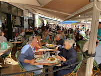 Atmosphère du Restaurant ASTOUX ET BRUN à Cannes - n°7