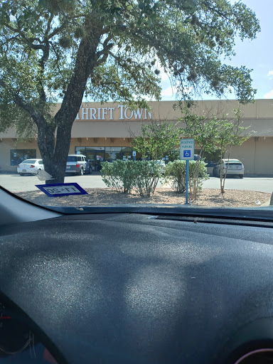 Thrift Store «Thrift Town», reviews and photos, 5700 Manchaca Rd #240, Austin, TX 78745, USA