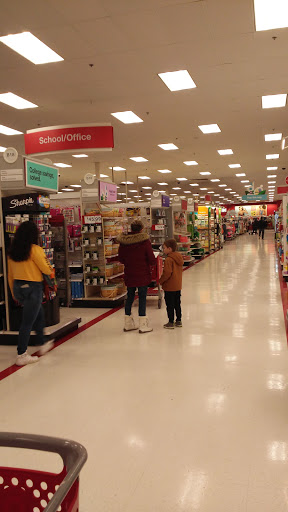 Shopping Mall «Rivercrest Shopping Center», reviews and photos, 13120 Rivercrest Dr, Crestwood, IL 60445, USA