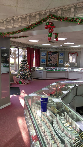 Jewelry Store «The Castle Jewelry and Pawn», reviews and photos, 1688 E Kemper Rd, Cincinnati, OH 45246, USA