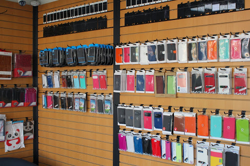 Electronics Repair Shop «Cell Spot Cell Phone Repair», reviews and photos, 1622 Edinger Ave E, Tustin, CA 92780, USA