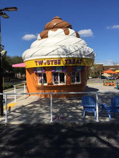 Ice Cream Shop «Twistee Treat Valrico», reviews and photos, 1886 FL-60, Brandon, FL 33511, USA