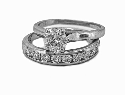 Jewelry Store «Gesner Estate Jewelry», reviews and photos, 1600 W Bay Dr, Largo, FL 33770, USA