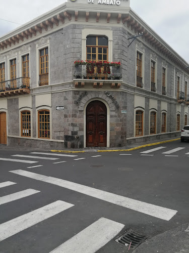 Centro Cultural Universitario - Ambato