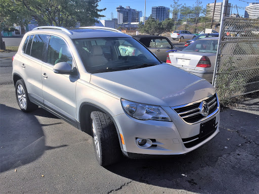 Used Car Dealer «Autobahn Used Cars Stamford», reviews and photos, 58 Magee Ave, Stamford, CT 06902, USA