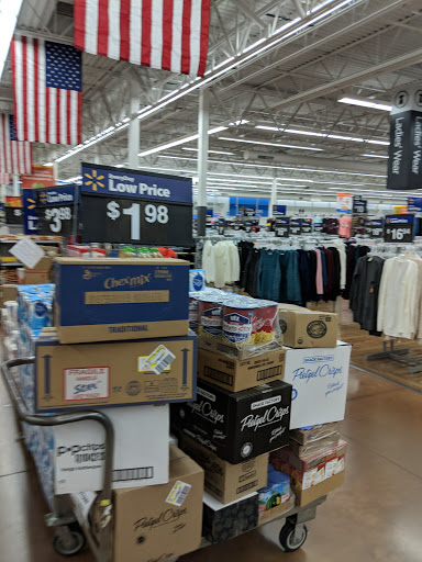 Department Store «Walmart Supercenter», reviews and photos, 100 THF Blvd, Chesterfield, MO 63005, USA