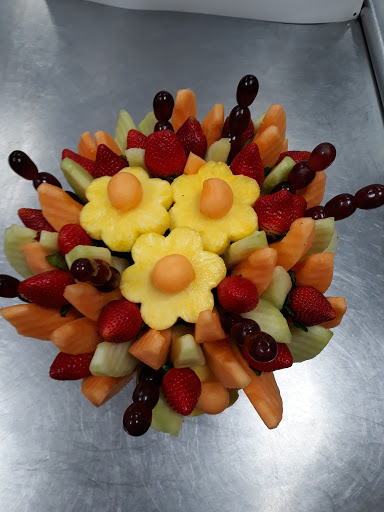 Gift Shop «Edible Arrangements», reviews and photos, 1100 N Tuttle Ave STE 15, Sarasota, FL 34237, USA