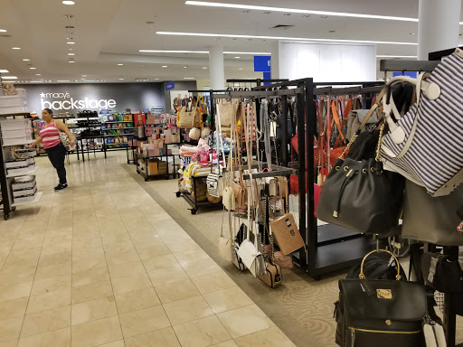 Shopping Mall «Willow Grove Park Mall», reviews and photos, 2500 W Moreland Rd, Willow Grove, PA 19090, USA