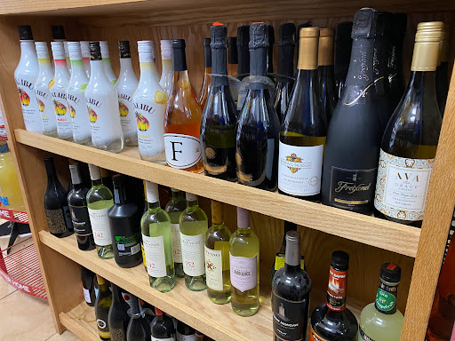 Tobacco Shop «Brice Park Smoke Shop & Carryout», reviews and photos, 6351 Tussing Rd, Reynoldsburg, OH 43068, USA