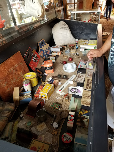 Flea Market «Olde Tyme Flea Market», reviews and photos, 5400 State Rd 46, Nashville, IN 47448, USA