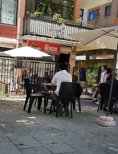 Café Neruda