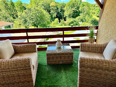 Manaé 10 Chem. des Charmilles, 38980 Chatenay, France