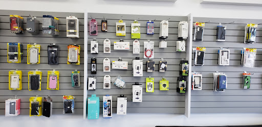 Cell Phone Store «DMV Unlocked Wireless», reviews and photos, 7054 Spring Garden Dr, Springfield, VA 22150, USA