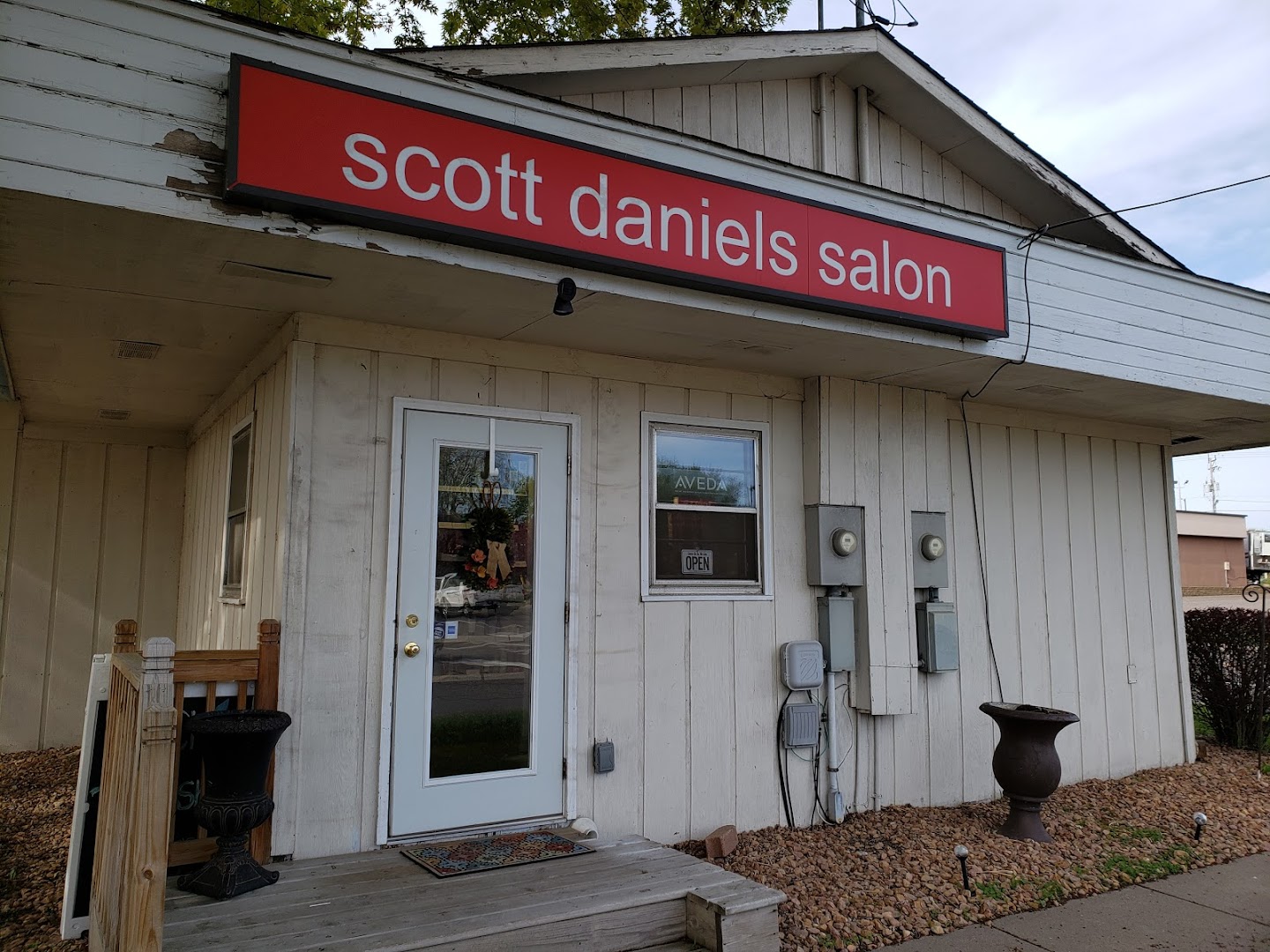 Scott Daniels Aveda Salon