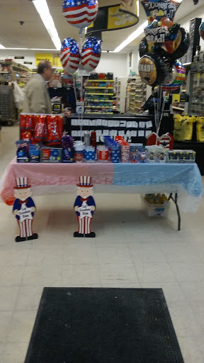 Discount Store «Dollar General», reviews and photos, 15311 Detroit Ave, Lakewood, OH 44107, USA