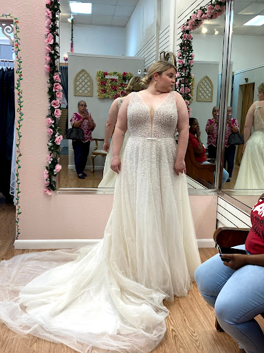 Bridal Shop «Bridal Connection», reviews and photos, 923 N Loop 1604 E #108, San Antonio, TX 78232, USA