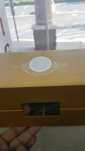 Wine Store «Oak Tree Wine and Spirits», reviews and photos, 902 Oak Tree Ave, South Plainfield, NJ 07080, USA