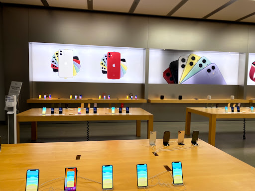 Computer Store «Apple Pasadena», reviews and photos, 54 W Colorado Blvd, Pasadena, CA 91105, USA