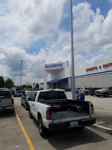 Sporting Goods Store «Academy Sports + Outdoors», reviews and photos, 10808 Industriplex Blvd, Baton Rouge, LA 70809, USA