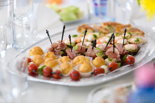 CATERING EXPRESS