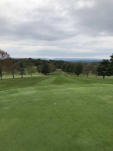 Golf Course «Apple Mountain Golf & CC», reviews and photos, 369 Hazen Oxford Rd, Belvidere, NJ 07823, USA