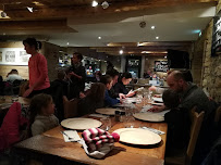 Atmosphère du Restaurant Pizzeria Le Ranch à Villard-de-Lans - n°4