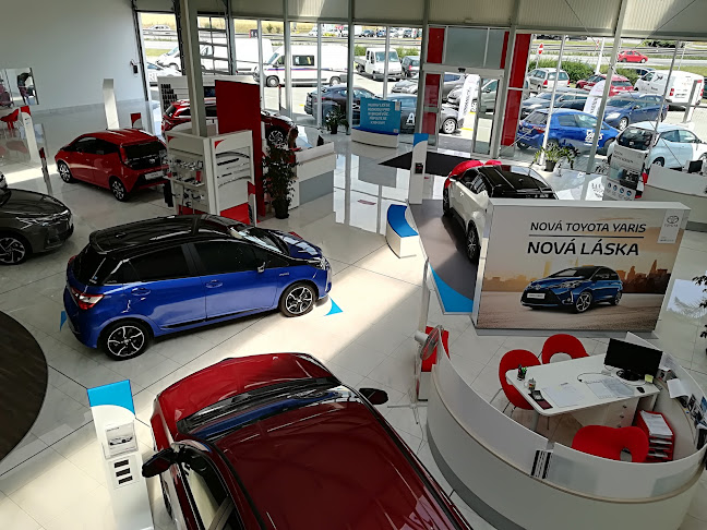 Recenze na Toyota Domanský v Praha - Prodejna automobilů