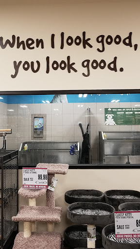 Pet Supply Store «Pet Supplies Plus», reviews and photos, 1791 W Columbia Ave, Battle Creek, MI 49015, USA