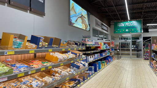 Supermarket «ALDI», reviews and photos, 4222 W Gate City Blvd, Greensboro, NC 27407, USA