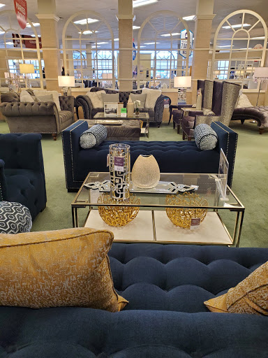 Furniture Store «Raymour & Flanigan Furniture and Mattress Store», reviews and photos, 14 Candlewood Lake Rd, Brookfield, CT 06804, USA