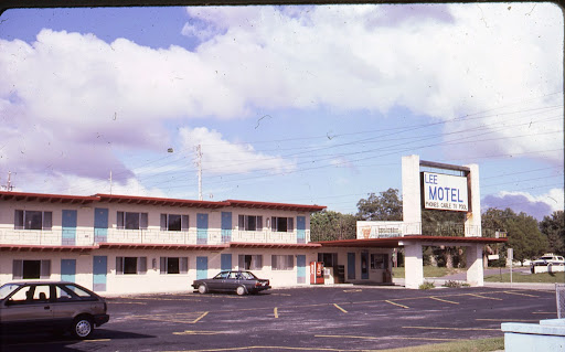 Lee Motel