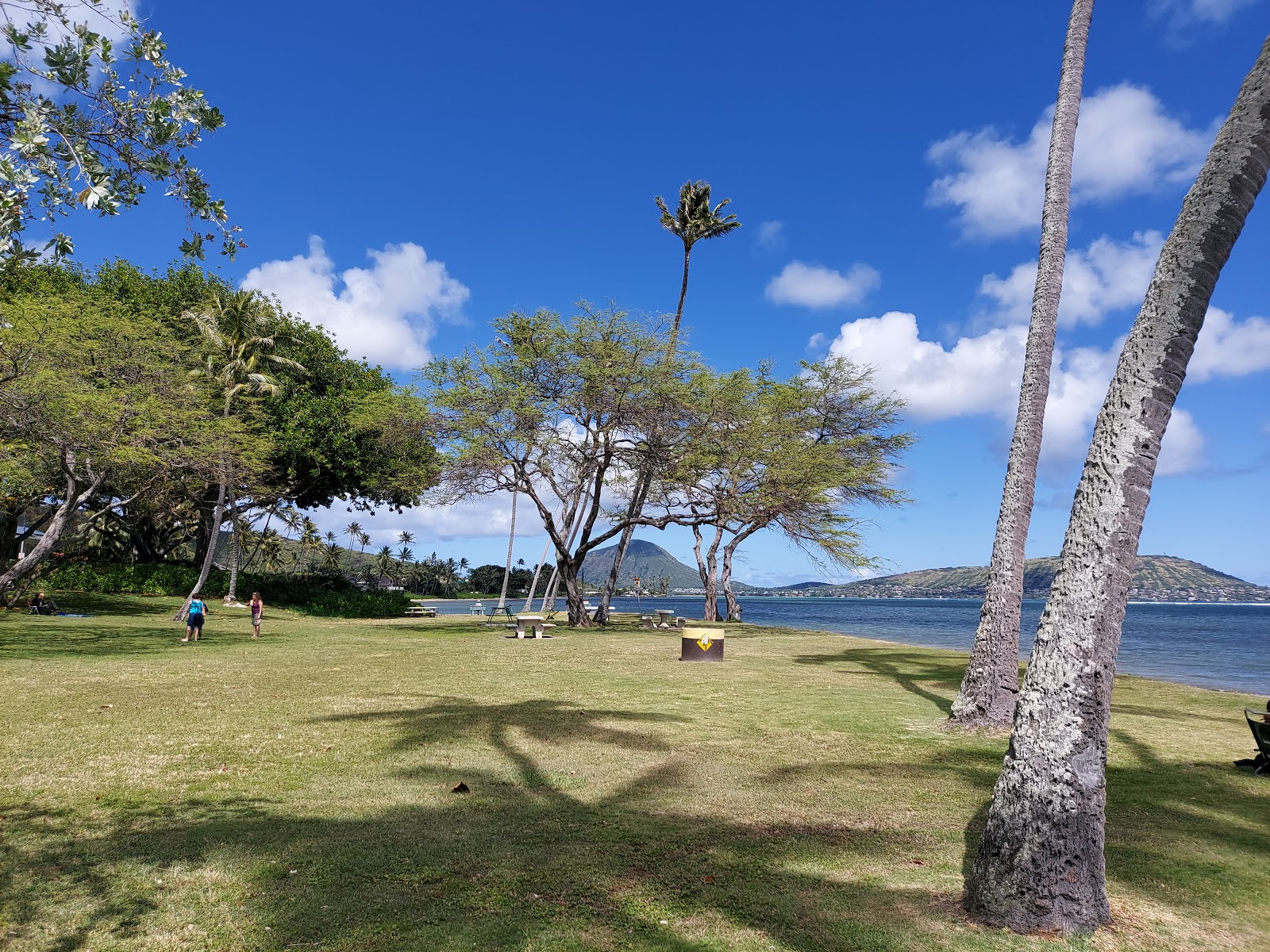 Photo of Kawaikui Beach Park and the settlement