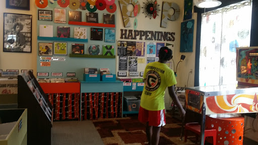 Record Store «Atomic Pop Shop», reviews and photos, 2963 Government St, Baton Rouge, LA 70806, USA