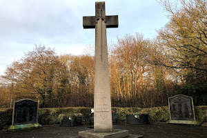 Kirkstall Cenotaph . War memorial