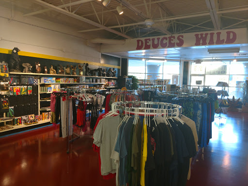 Gift Shop «Deuces Wild Smoke Shop LLC», reviews and photos, 3140 Heights Ravenna Rd, Muskegon, MI 49444, USA