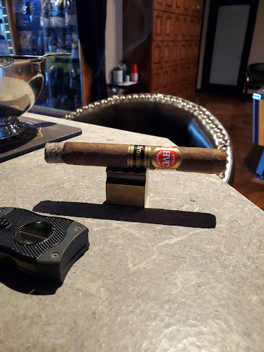 Tobacco Shop «Tobacco Town», reviews and photos, 17108 Fort St, Riverview, MI 48193, USA