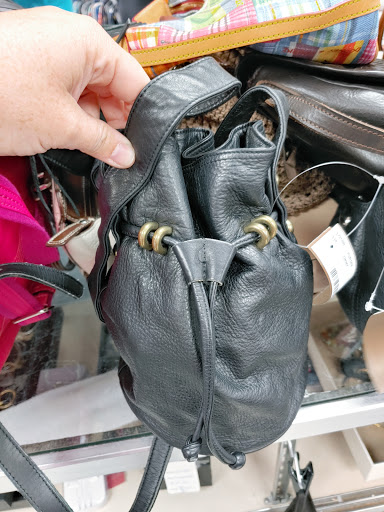 Used Clothing Store «Lovely Ladies», reviews and photos, 280 NY-211, Middletown, NY 10940, USA