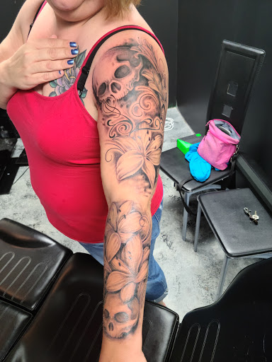 Explore couples small tattoo ideas, creative tattoo ideas in Seneca, available at New Addiction Tattoo Studio Seneca Sc