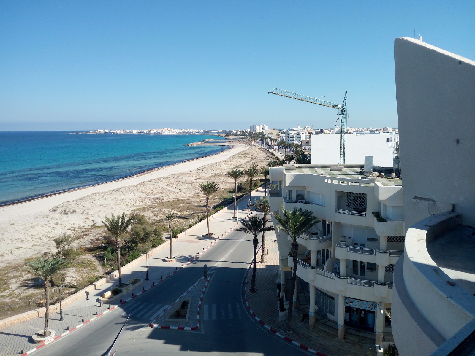 Φωτογραφία του Mahdia beach III παροχές περιοχής
