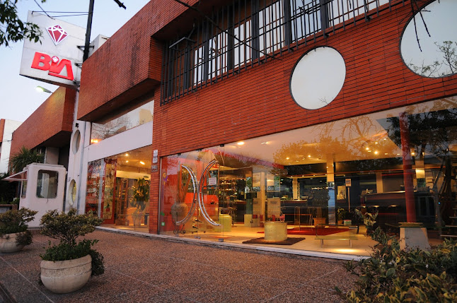 Vidriería Bia - Tienda de ventanas