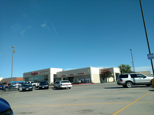 Supermarket «Hy-Vee», reviews and photos, 1215 141st St, Perry, IA 50220, USA