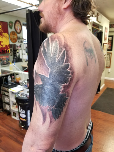 Tattoo Shop «MASS-INK Custom Tattoo», reviews and photos, 15 N Bedford St, East Bridgewater, MA 02333, USA