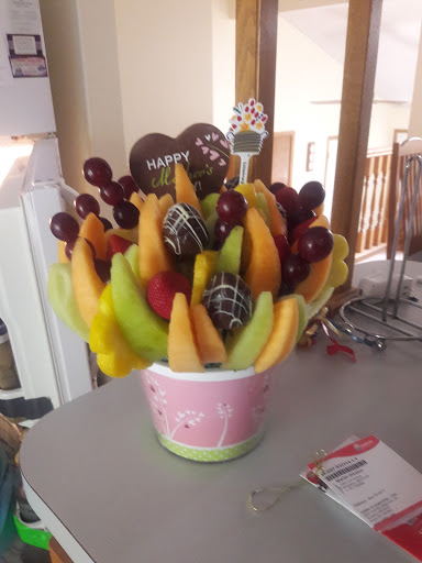 Gift Shop «Edible Arrangements», reviews and photos, 8300 Tamarack Village Suite 108, Woodbury, MN 55125, USA