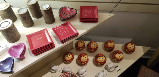 Gift Shop «Ten Thousand Villages», reviews and photos, 719 Main St, Evanston, IL 60202, USA