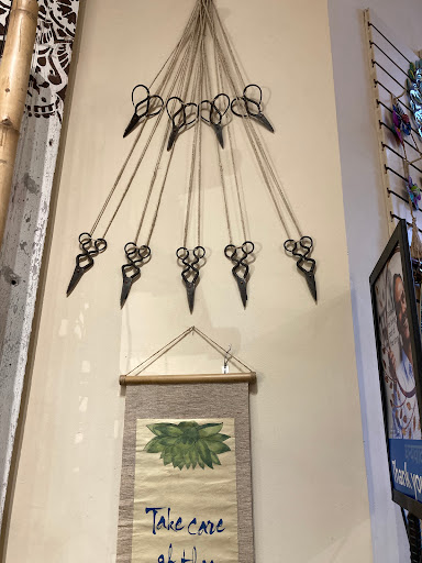 Home Goods Store «Ten Thousand Villages», reviews and photos, 105 W Main St, Charlottesville, VA 22902, USA