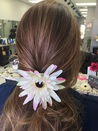 Beauty Salon «Salon Tusey», reviews and photos, 5805 Clarksville Square Dr # 6, Clarksville, MD 21029, USA