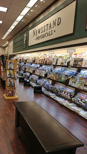 Book Store «Barnes & Noble», reviews and photos, 235 Union St, Waterbury, CT 06706, USA