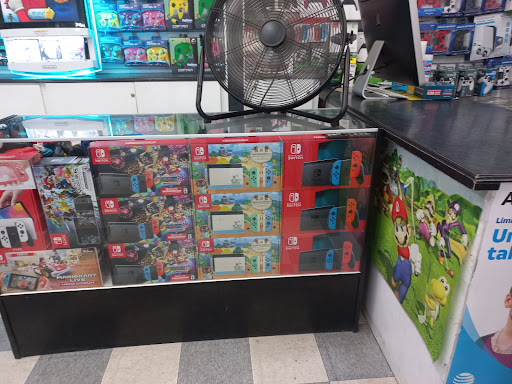 Video Game Store «Gamerworld», reviews and photos, 530 E Charter Way, Stockton, CA 95206, USA